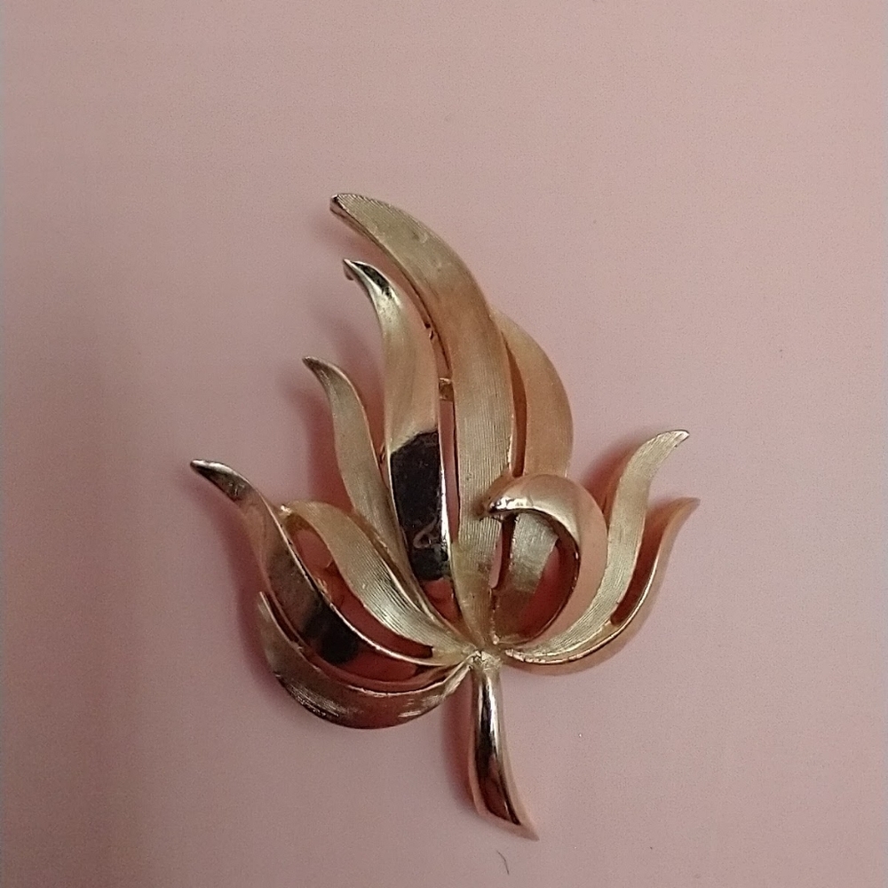 Vintage Trifari Brooch/Pin